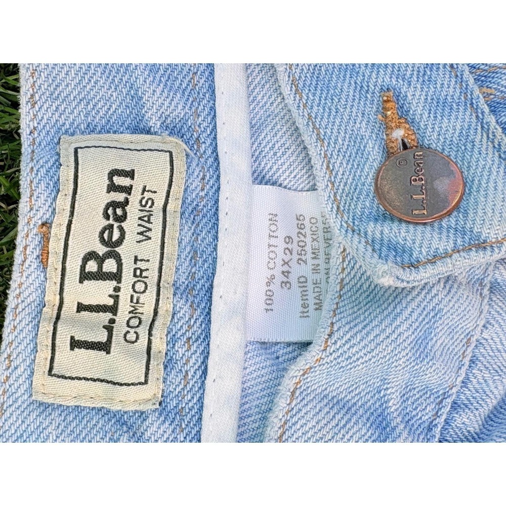 LL Bean Comfort Waist Light Wash‎ Denim Jeans Womens 34x29 Relaxed Straight Leg - Picture 7 of 12
